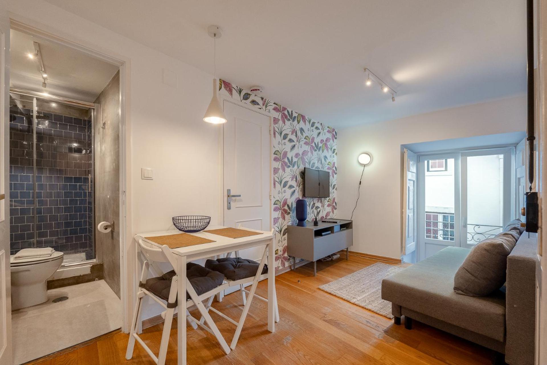 Contemporary Apartment In Chiado 3 ลิสบอน ภายนอก รูปภาพ